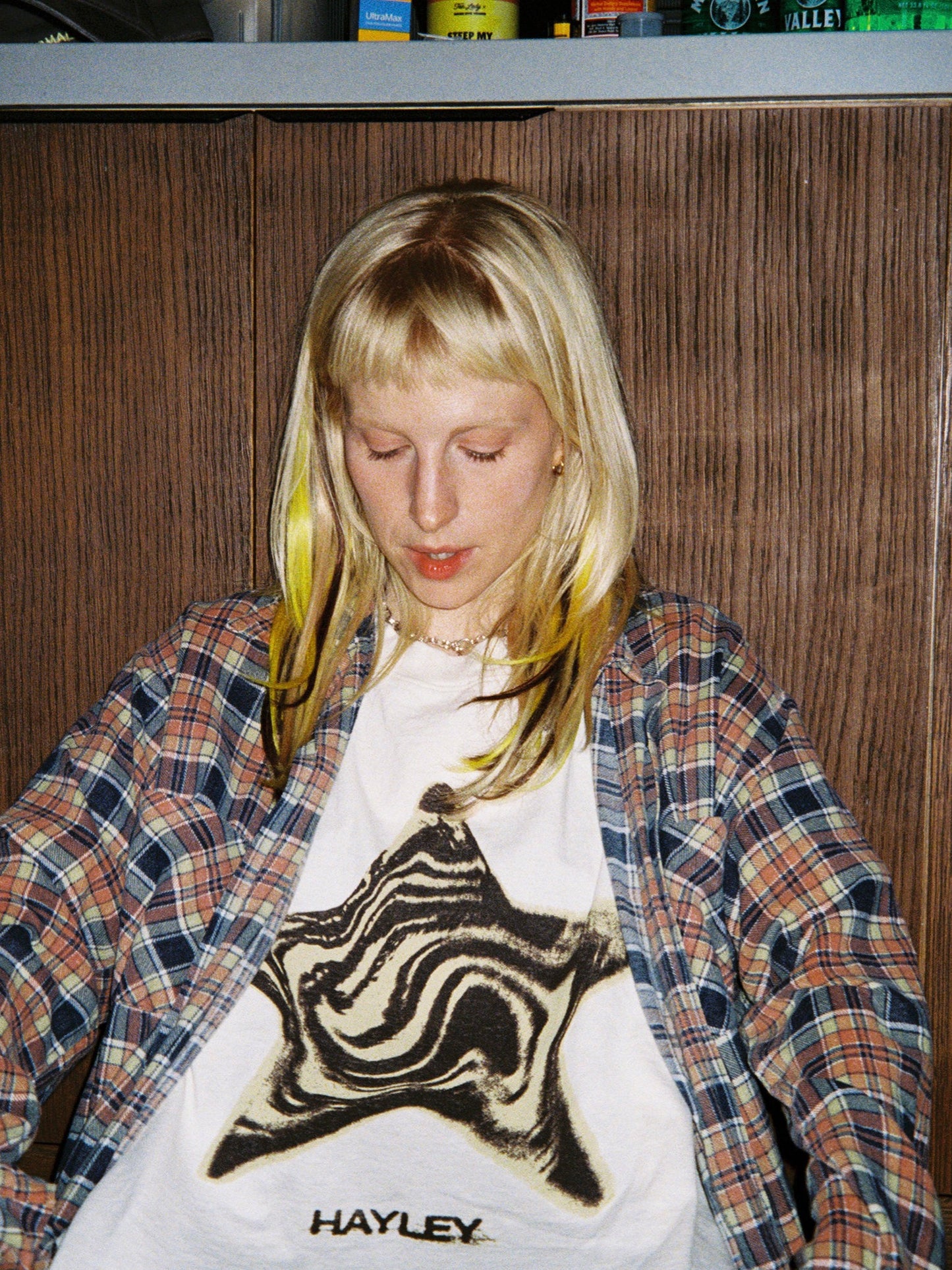 Hayley Star - Tシャツ(オンライン限定)